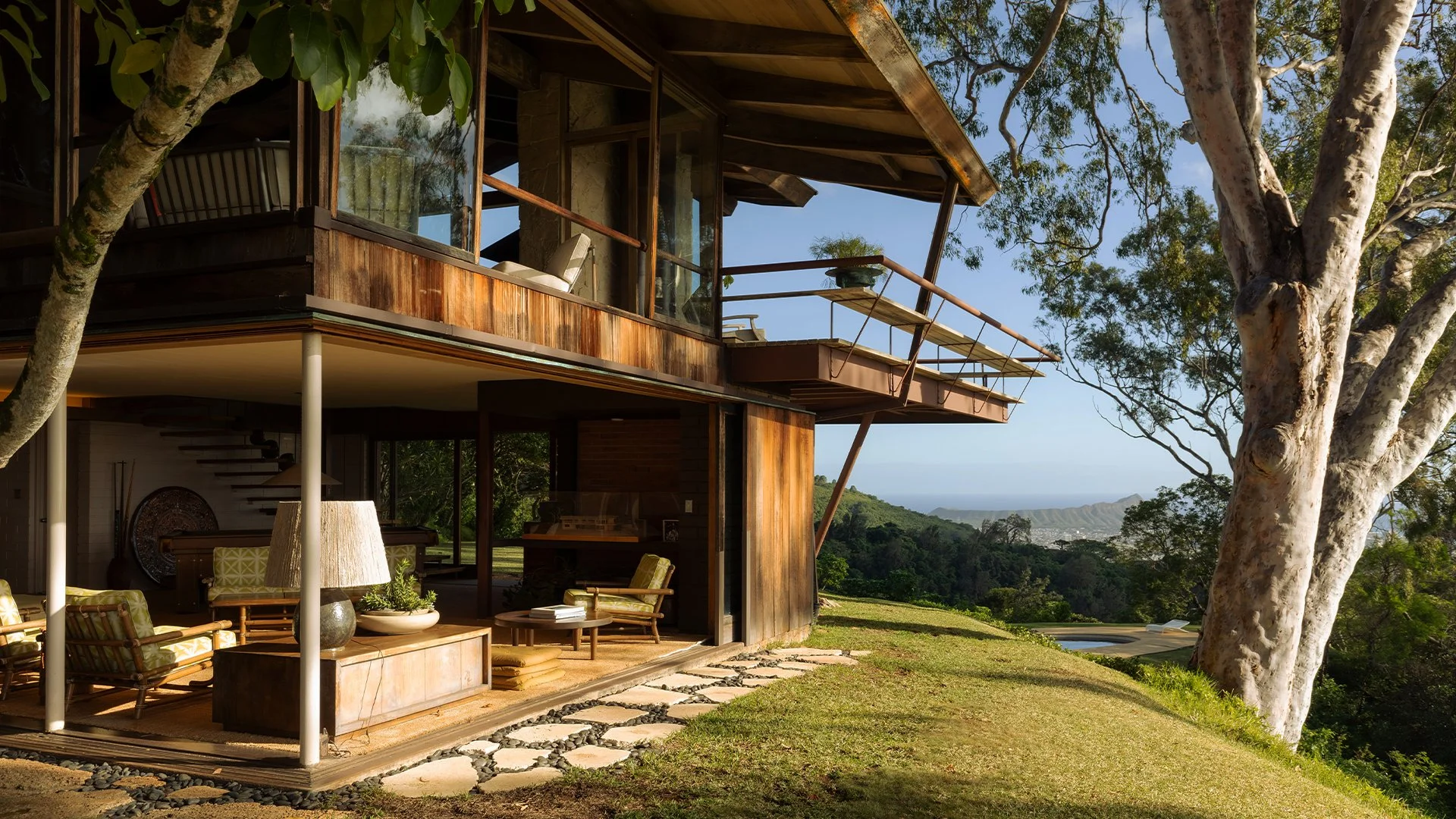 洋書 The Hawaiian House Liljestrand+Web.jpg?format=1500w